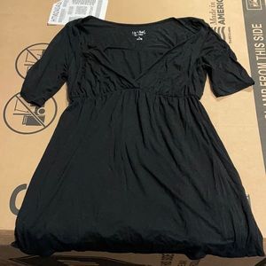 Isabel Maternity by Ingrid & Isabel - Elbow sleeve, Deep V-Neck, M, Black